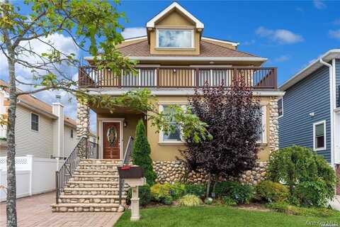 225 E Walnut Street, Long Beach, NY 11561