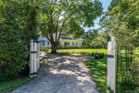 1 Gazon Road, Shelter Island, NY 11964