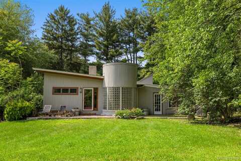 15 Relyea Terrace, Wappingers Falls, NY 12590
