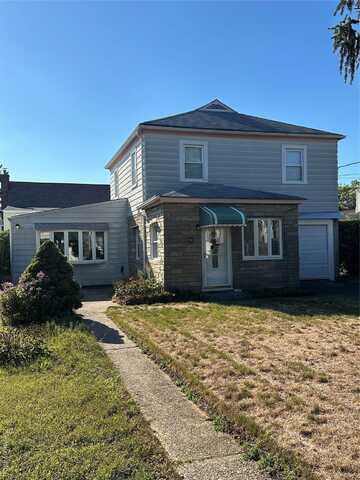 298 Doris Avenue, Franklin Square, NY 11010