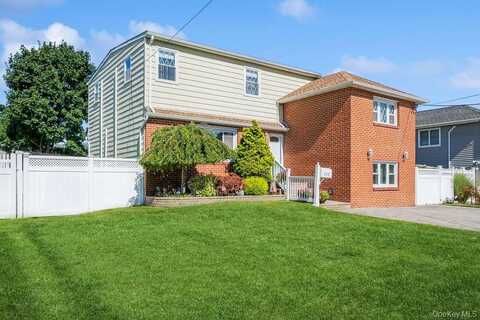 230 W End Avenue, Massapequa, NY 11758