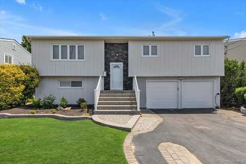 3075 Whaleneck Drive, Merrick, NY 11566