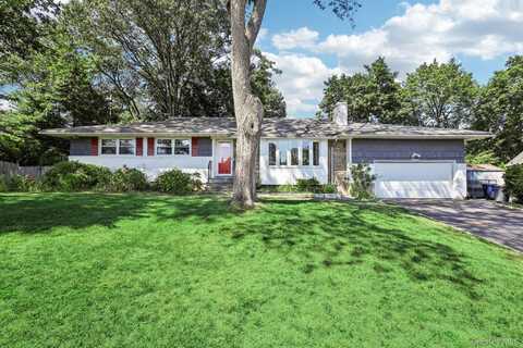 12 Manning Road, Glen Cove, NY 11542