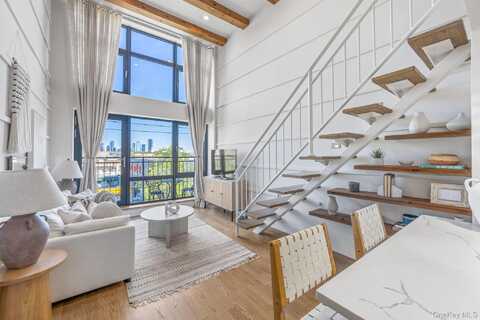 282 Nassau Avenue, Brooklyn, NY 11222
