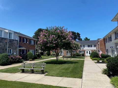 104 Dawson Lane, Jericho, NY 11753