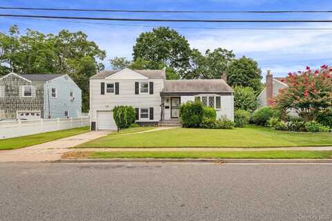 36 Gusto Lane, Roosevelt, NY 11575