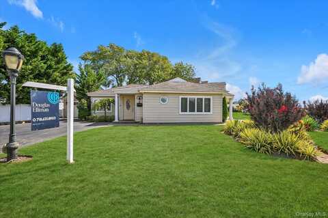 2 Adam Road W, Massapequa, NY 11758