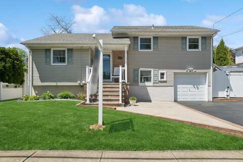 1697 Yale Road, Merrick, NY 11566