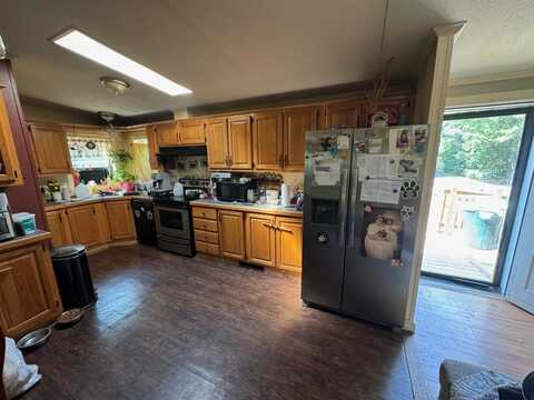 85 Canaan Road, Hampden, ME 04444
