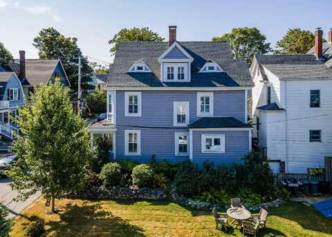 11 Roberts Avenue, Bar Harbor, ME 04609