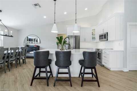 711 Tigertail, MARCO ISLAND, FL 34145