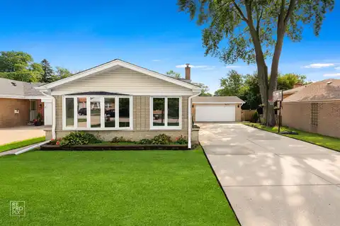 9833 Keystone Avenue, Skokie, IL 60076