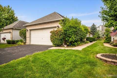 805 Thornwood Drive, Saint Charles, IL 60174