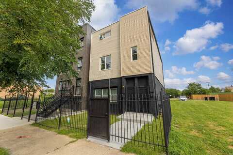 2526 W Monroe Street, Chicago, IL 60612