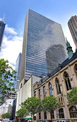 111 E Chestnut Street, Chicago, IL 60611