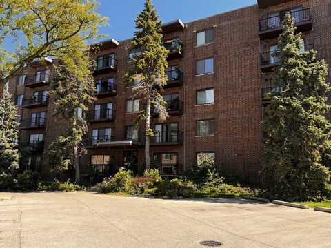 6525 N Nashville Avenue, Chicago, IL 60631