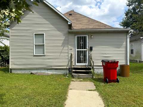 1310 1/2 N Champaign Street, Champaign, IL 61820