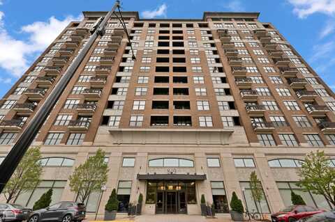849 N Franklin Street, Chicago, IL 60610