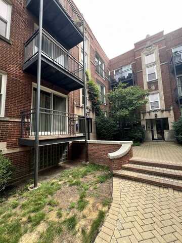3709 N Kenneth Avenue, Chicago, IL 60641