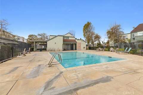 639 N Bristol Street, Santa Ana, CA 92703