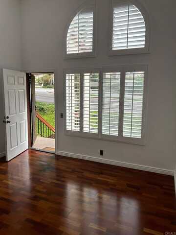 4040 Porte La Paz, San Diego, CA 92122