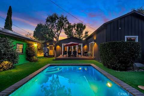 5732 Mammoth Avenue, Valley Glen, CA 91401