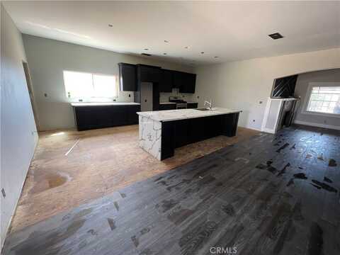 1898 S Kaweah Avenue, Exeter, CA 93221