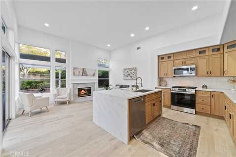 21452 Bastia, Mission Viejo, CA 92692