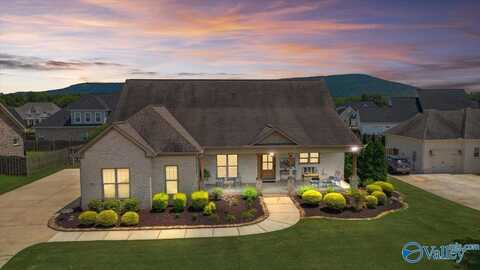 20 Abby Glen Way, Gurley, AL 35748