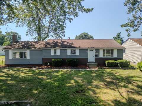 34690 Beach Park Avenue, Eastlake, OH 44095