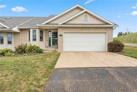 2520 Woodlawn Circle NW, Canton, OH 44708