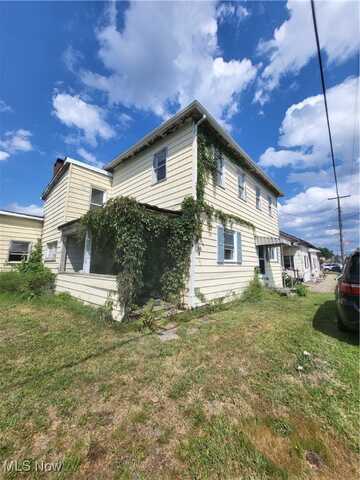 76 County Road 19, Mingo Junction, OH 43938