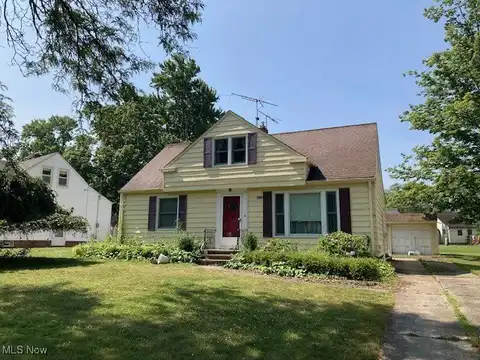 5192 Cheltenham Boulevard, Lyndhurst, OH 44124