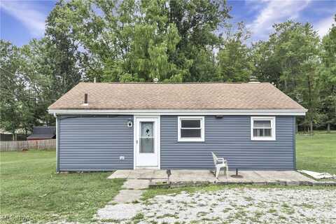7390 Chestnut Street, Chippewa Lake, OH 44215