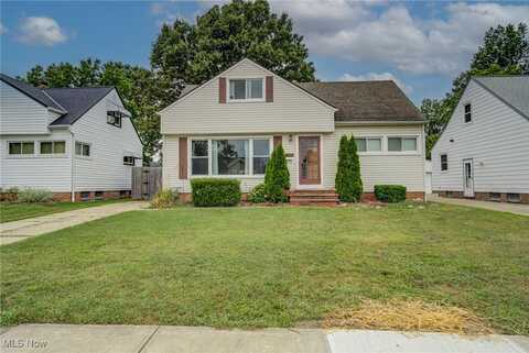 572 E 315th Street, Willowick, OH 44095