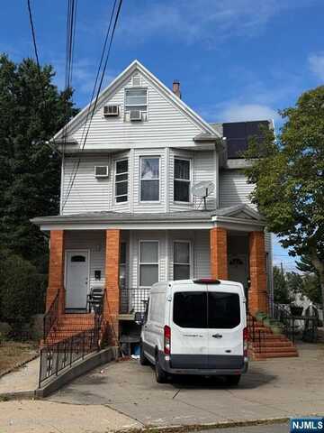 101 North Street, Bayonne, NJ 07002