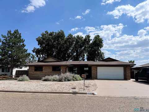1425 Eastridge Drive, Clovis, NM 88101