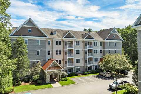 4 Henry David Drive, Nashua, NH 03062