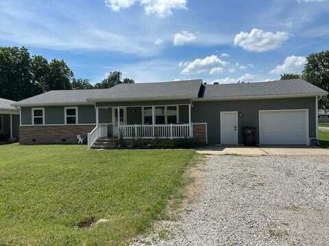 200 S Karner Avenue, Altamont, KS 67330