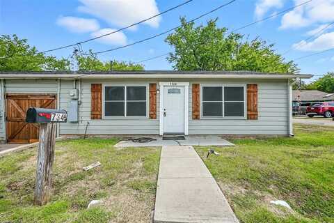 734 Thompson Drive, Lake Dallas, TX 75065