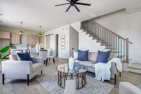 2015 N Prairie Avenue, Dallas, TX 75204