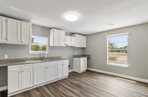 711 Jefferson Street, Teague, TX 75860