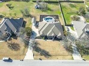 250 Parker Oaks Ln, Hudson Oaks, TX 76087