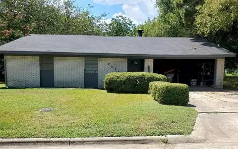 2035 Brown Avenue, Paris, TX 75460