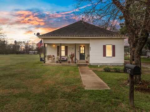 806 N Bowie, Thornton, TX 76687