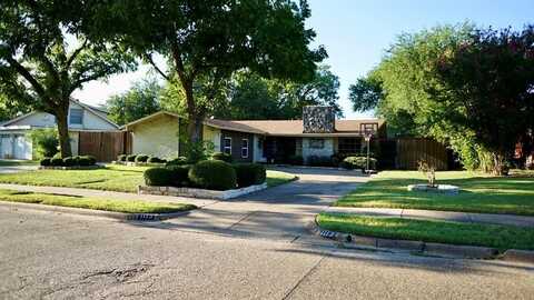 1113 Edwards Court S, Irving, TX 75062