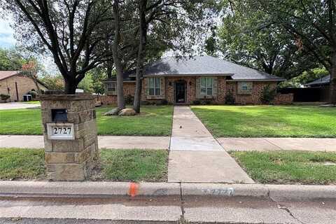 2727 Amherst Drive, Wichita Falls, TX 76308