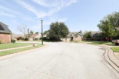 1433 Autumn Chase Square, Bedford, TX 76022