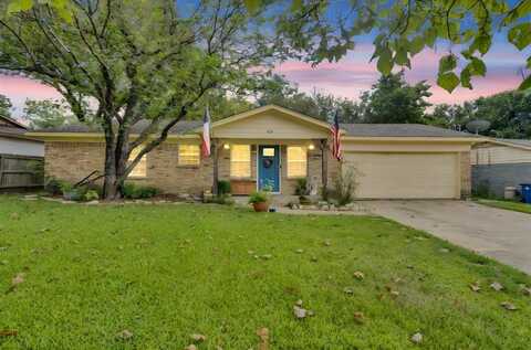 805 Loy Lane, Ennis, TX 75119