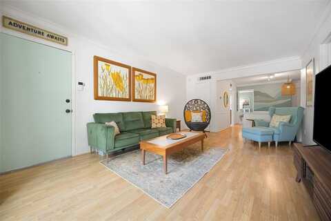 6018 E University Boulevard, Dallas, TX 75206